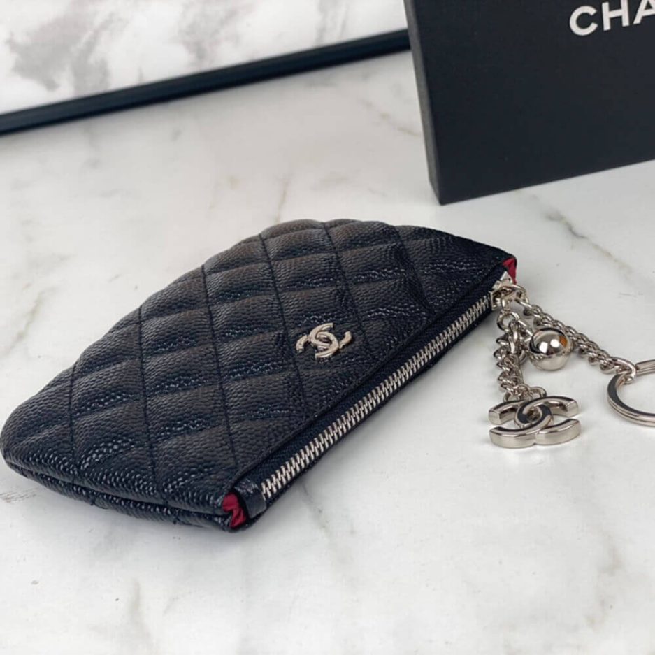 Ch*el classic small zip clutch